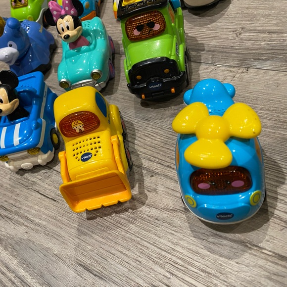 VTECH Go! Go! Smart Wheels Lights & Sounds, Collection of 11 Vehicles - Picture 5 of 5